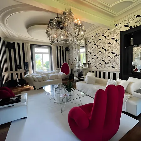 Domaine De La Belvaudiere - 22 Pers - Piscine - Luxe -reve Au Mans *