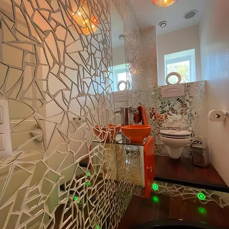 Domaine De La Belvaudière - 22 Pers - Piscine - Luxe -rêve Au Mans