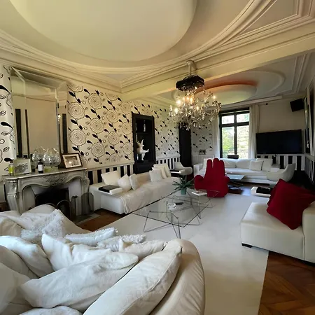 Domaine De La Belvaudiere - 22 Pers - Piscine - Luxe -reve Au Mans Venkovský dům Saint Pavace