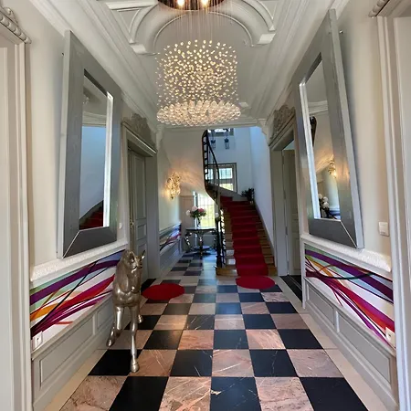 Domaine De La Belvaudiere - 22 Pers - Piscine - Luxe -reve Au Mans Летний дом